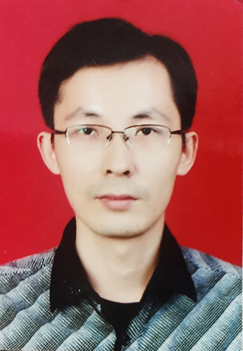 黄楚鑫.jpg