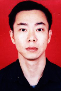 李伟.jpg