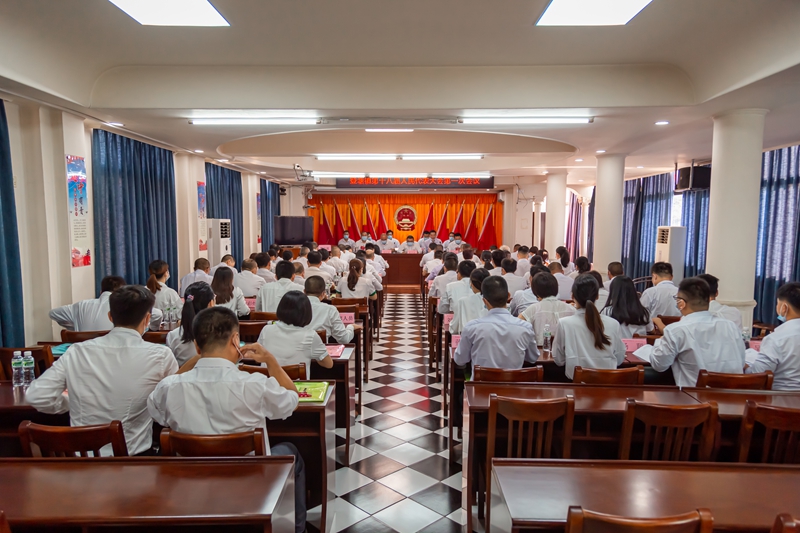登塘镇第十八届人民代表大会第一次会议.jpg