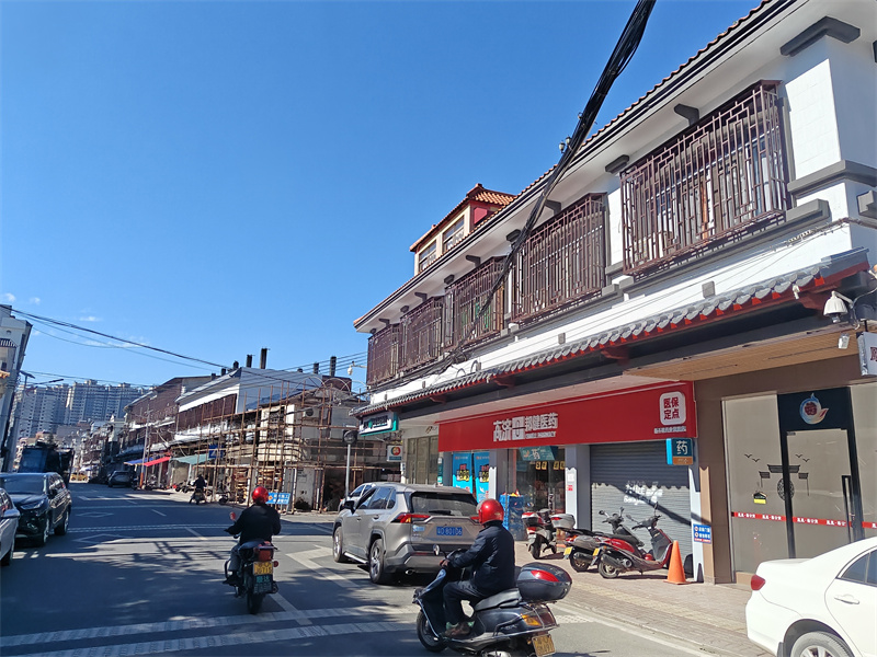 0719-镇区华园大道“三线”整治点位前后对比（拆除前1）.jpg