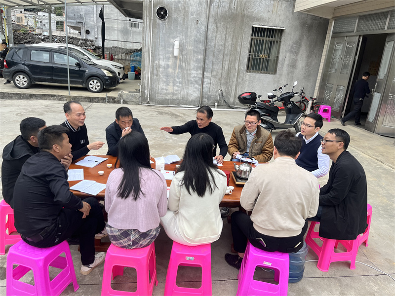 0131-第5期“大众说法”立法茶话会2.jpg