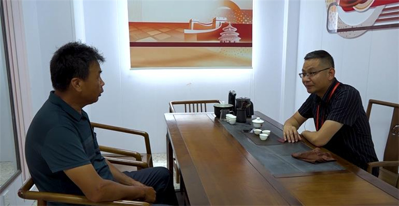 2联2：代表联系群众（民情茶话室）.jpg