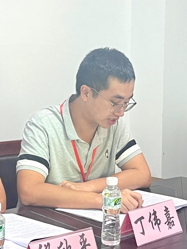 执法2.jpg